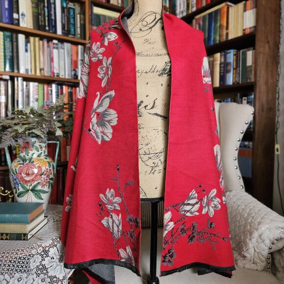 Saachi Scarf Wrap Shawl Red Gray Floral Botanical Reversible Fringe Artsy 75x25 - Picture 6 of 16